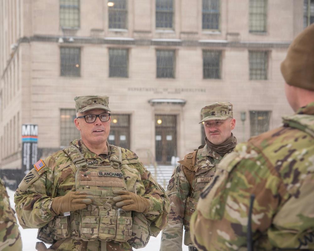 BG Blanchard visits service members during a snow storm in DC