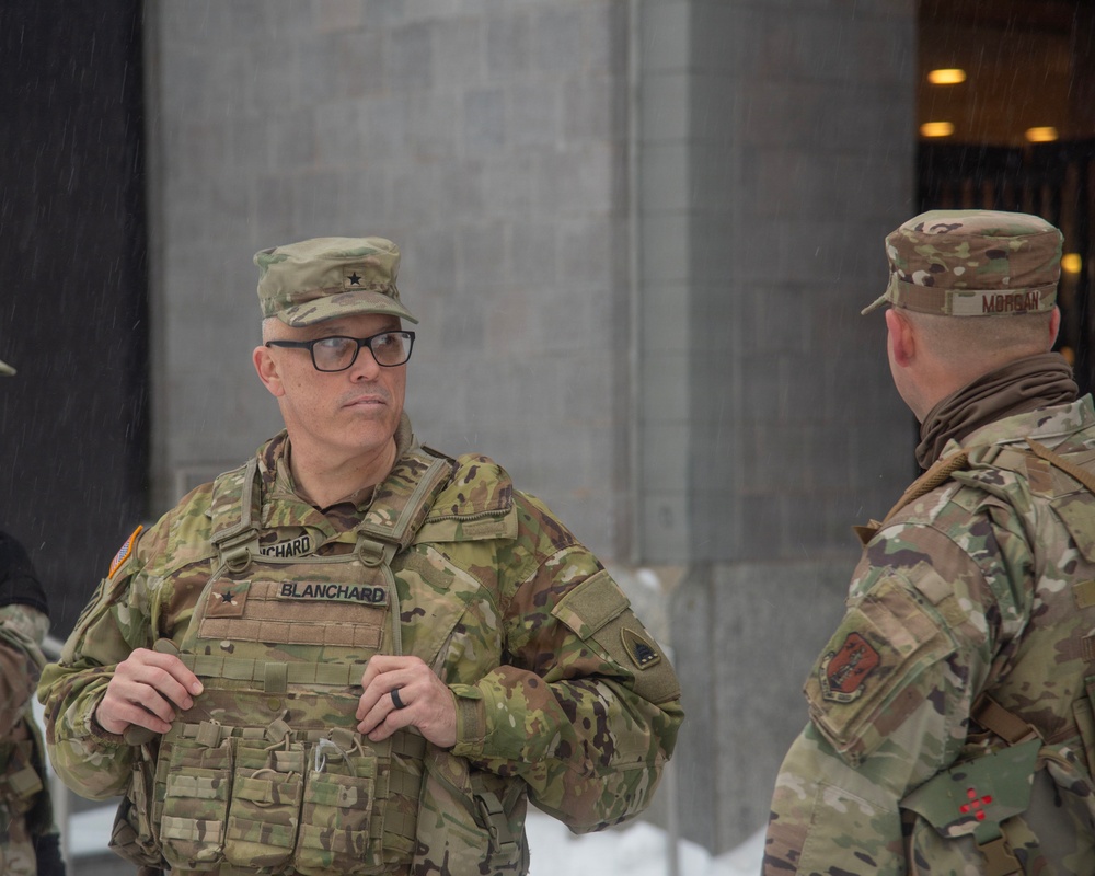 BG Blanchard visits service members during a snow storm in DC