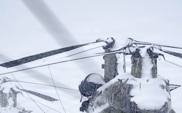 12th CAB Experiences Heavy Snowfall at Katterbach Army Airfield