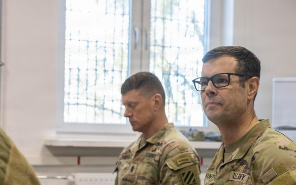 USAG Poland and 3rd Infantry Division host V Corps BG Mountford to improve Soldier readiness