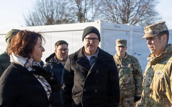 USAG Poland and 3rd Infantry Division host V Corps BG Mountford to improve Soldier readiness