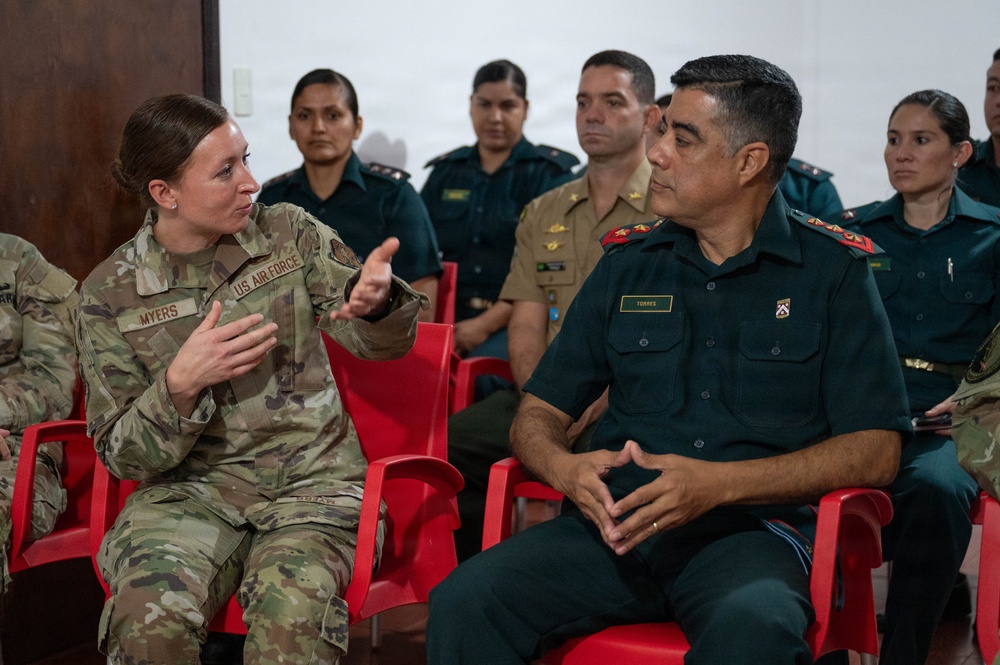 Massachusetts National Guard Adjutant General visits Paraguay’s NCO academy