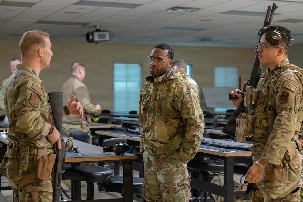 Inside the bay: M870 training at Maxwell