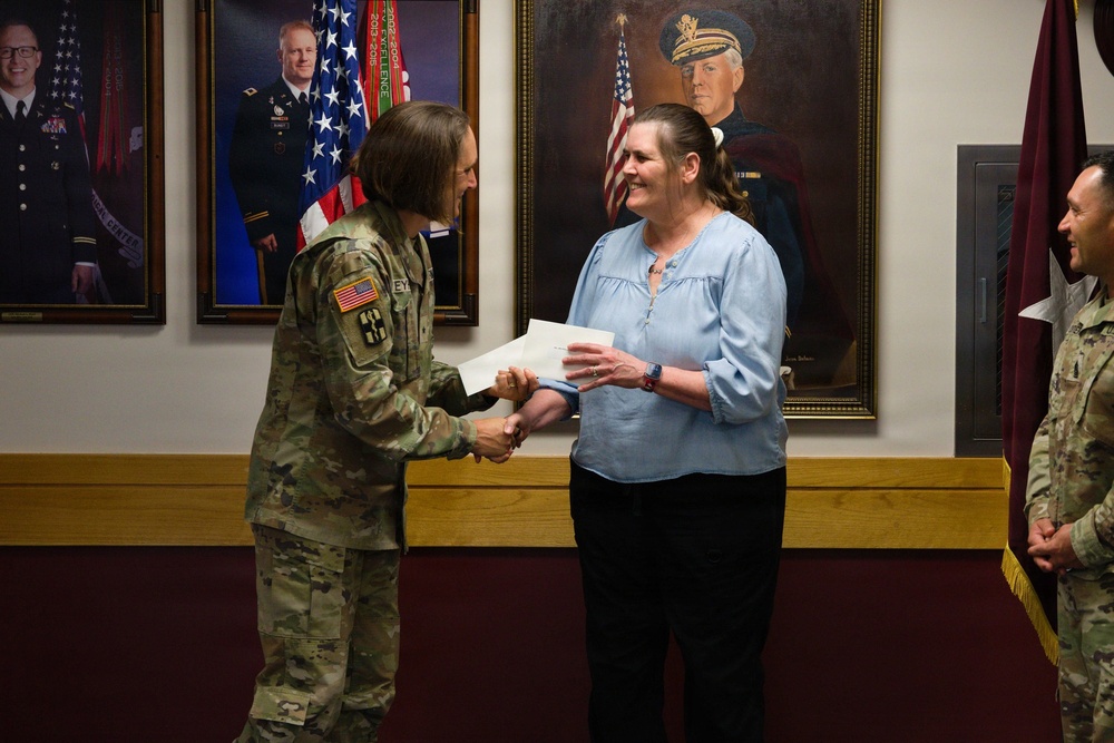 Readiness, Reform, and the Evolution of Military Medicine: Brig. Gen. Teyhen Visits Madigan Army Medical Center