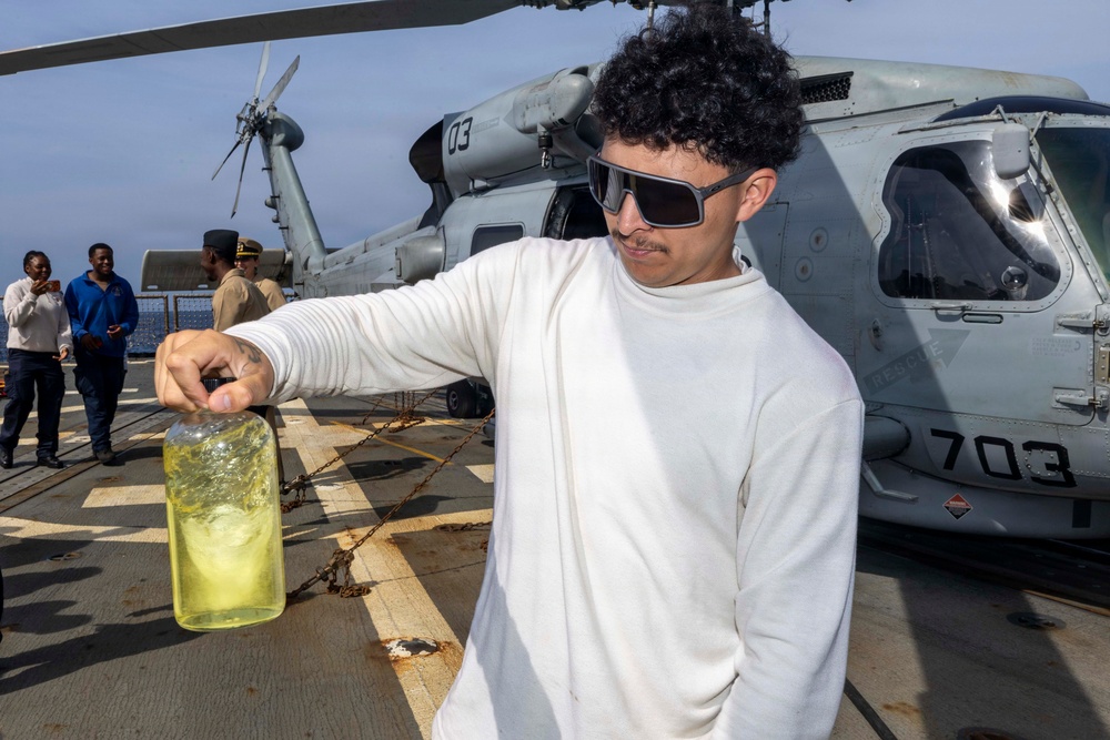 USS Michael Murphy conducts routine operation