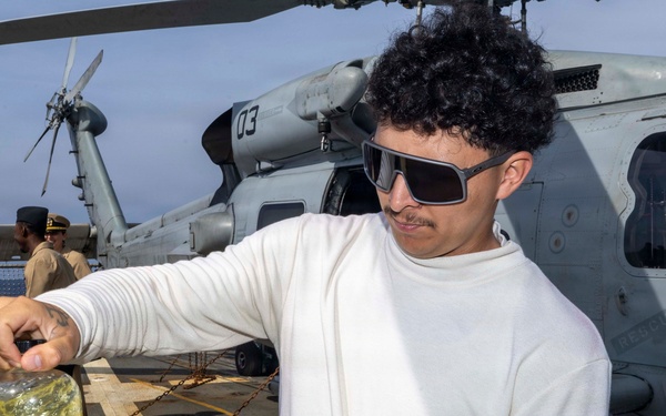 USS Michael Murphy conducts routine operation