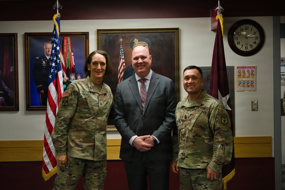 Readiness, Reform, and the Evolution of Military Medicine: Brig. Gen. Teyhen Visits Madigan Army Medical Center