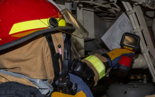 USS Michael Murphy conducts routine operations