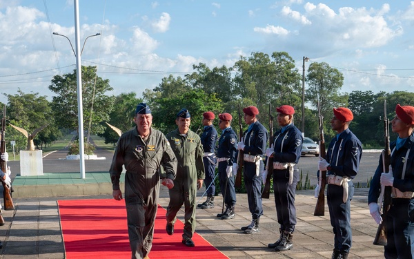 Massachusetts National Guard Adjutant General meets with Paraguayan Air Force Commander
