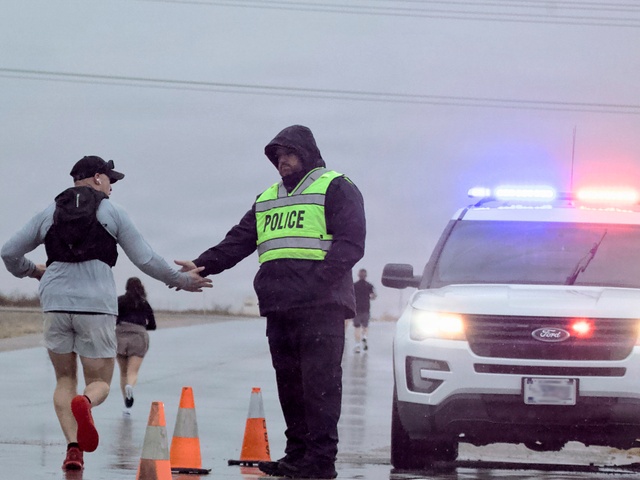 Iron Will: Fort Bliss community braves rain for FMWR half marathon, health fair