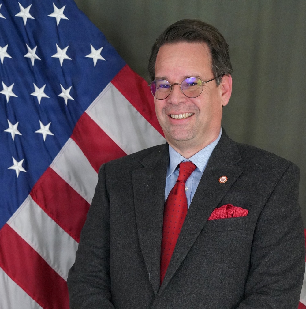 Marine Veteran Brings Global Experience to Lead NAVFAC Washington Public Works