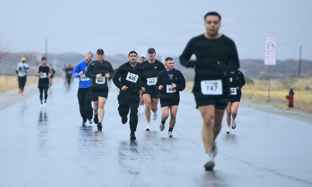 Iron Will: Fort Bliss community braves rain for FMWR half marathon, health fair