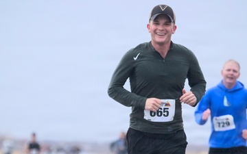 Iron Will: Fort Bliss community braves rain for FMWR half marathon, health fair