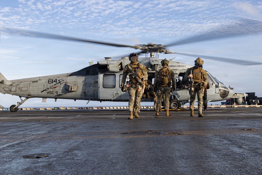 HSC-9 Right of Visit Boarding Operation