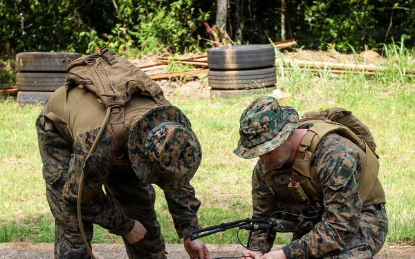 U.S. Marines and Panamanian Partners Build Stronger Ties Through Combat Engineer Training
