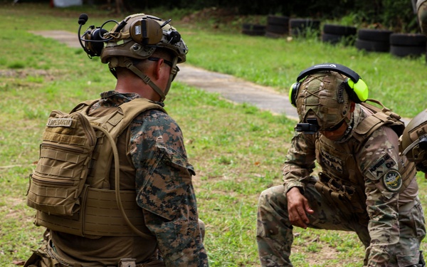 U.S. Marines and Panamanian Partners Build Stronger Ties Through Combat Engineer Training