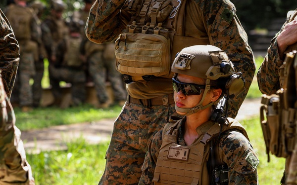 U.S. Marines and Panamanian Partners Build Stronger Ties Through Combat Engineer Training