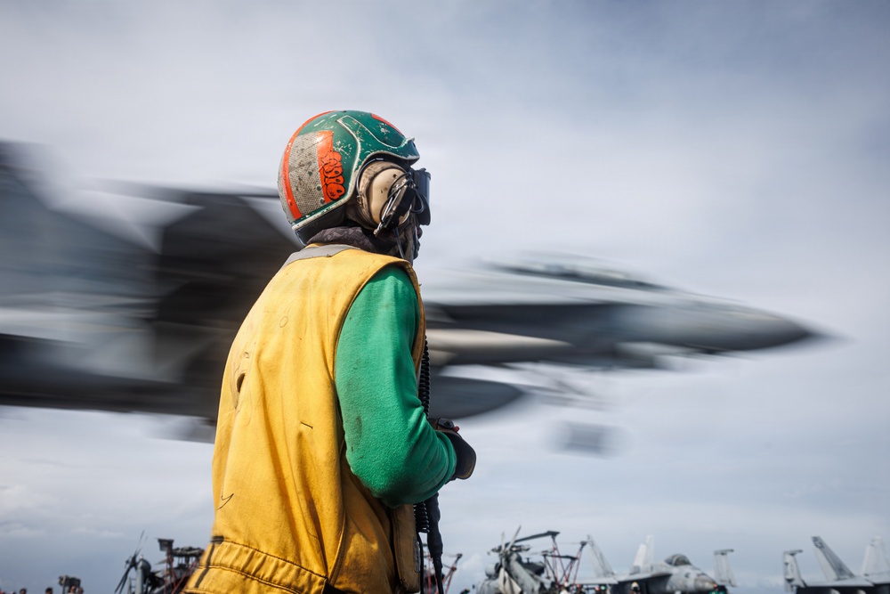 USS Gerald R. Ford (CVN 78) Flight Deck Operations