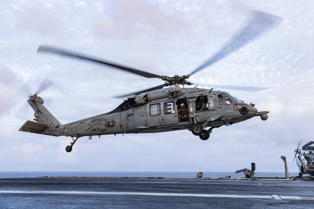 HSC-9 Right of Visit Boarding Operation