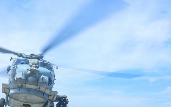 USS Thomas Hudner DDG 116 Flight Operations