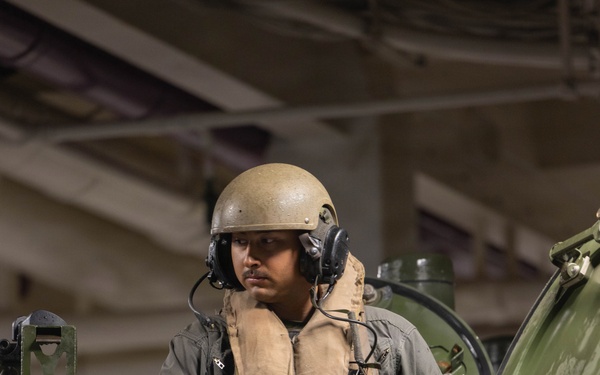 QUART 26.2: 3rd AA Bn. conduct Ship to Ship operations aboard USS Makin Island