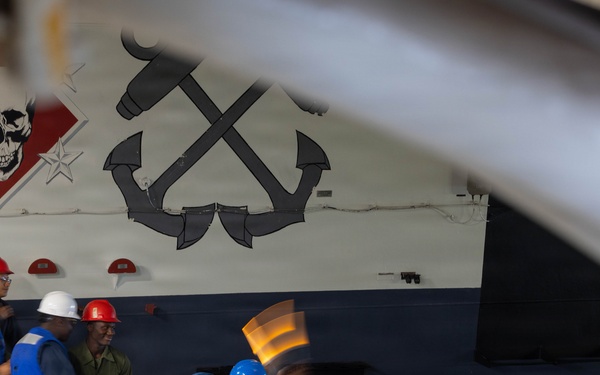 QUART 26.2: 3rd AA Bn. conduct Ship to Ship operations aboard USS Makin Island