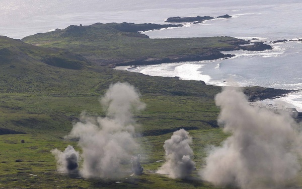11th MEU Marines Conduct Artillery Live-Fire Training