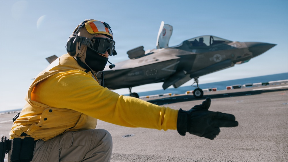 11th MEU Marines, Sailors Conduct F-35B Flight Deck Operations