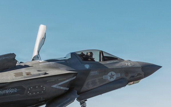 11th MEU Marines, Sailors Conduct F-35B Flight Deck Operations