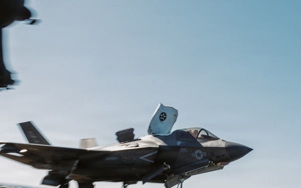 11th MEU Marines, Sailors Conduct F-35B Flight Deck Operations
