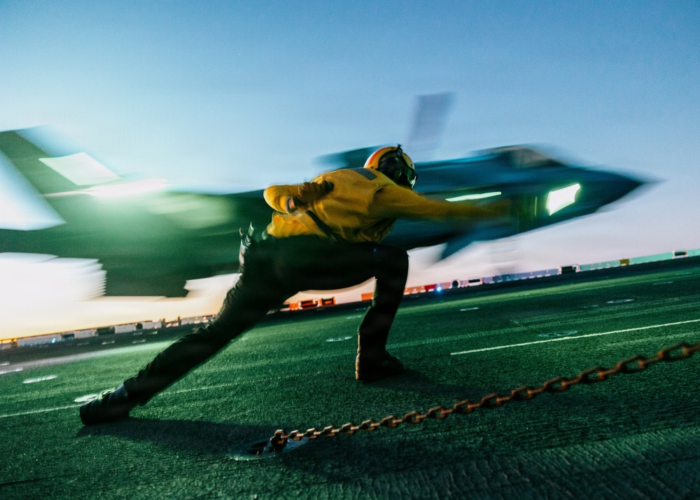 11th MEU Marines, Sailors Conduct F-35B Flight Deck Operations