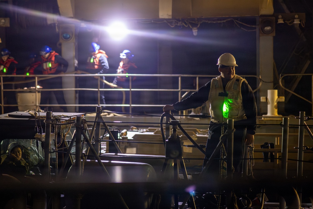 11th MEU Marines, Sailors Conduct Well-Deck Operations Aboard USS Comstock