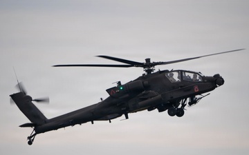 Apache pilot completes final flight in Germany after 21-year career