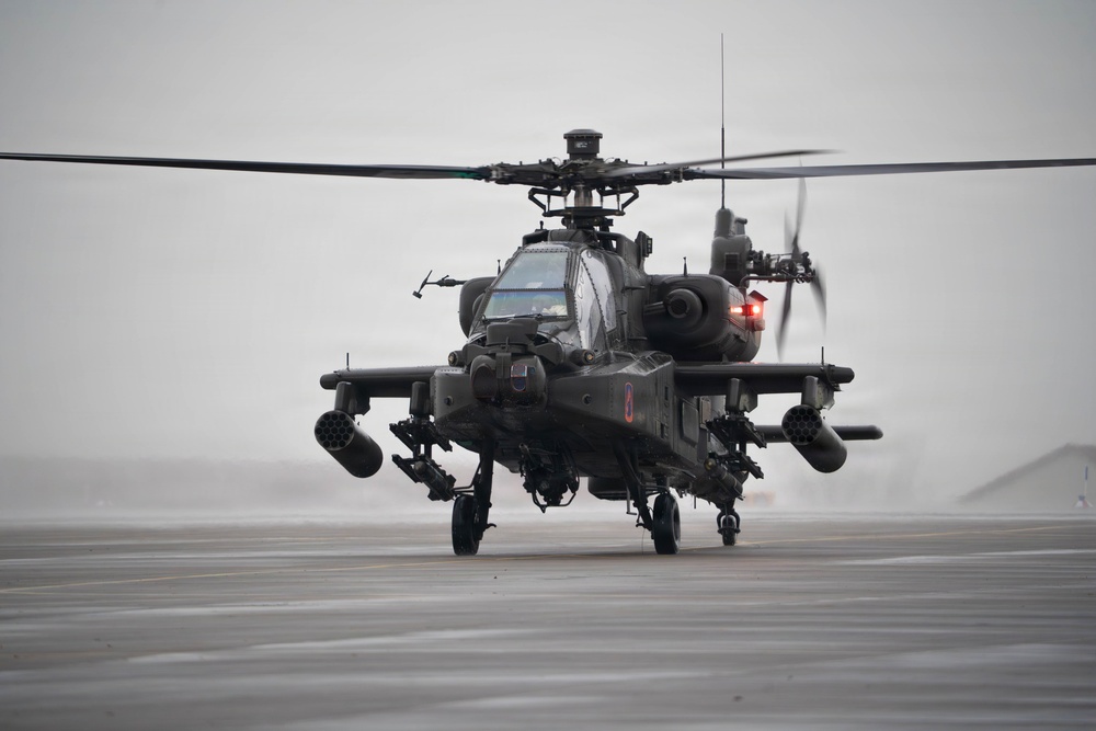 Apache pilot completes final flight in Germany after 21-year career