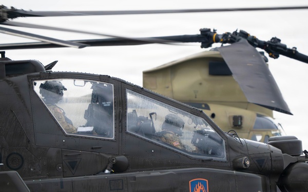 Apache pilot completes final flight in Germany after 21-year career