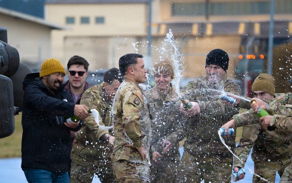 Apache pilot completes final flight in Germany after 21-year career