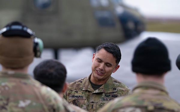 Apache pilot completes final flight in Germany after 21-year career