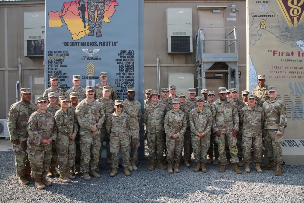Distinguished Visit at 3d Theater medical Command (Forward) HQ