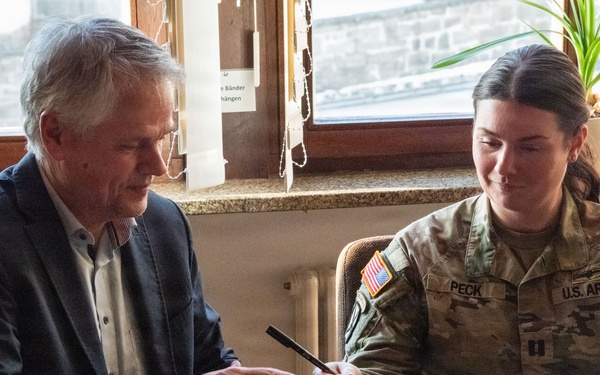 7ATC HHC Signs Partnership Agreement with City of Flossenburg