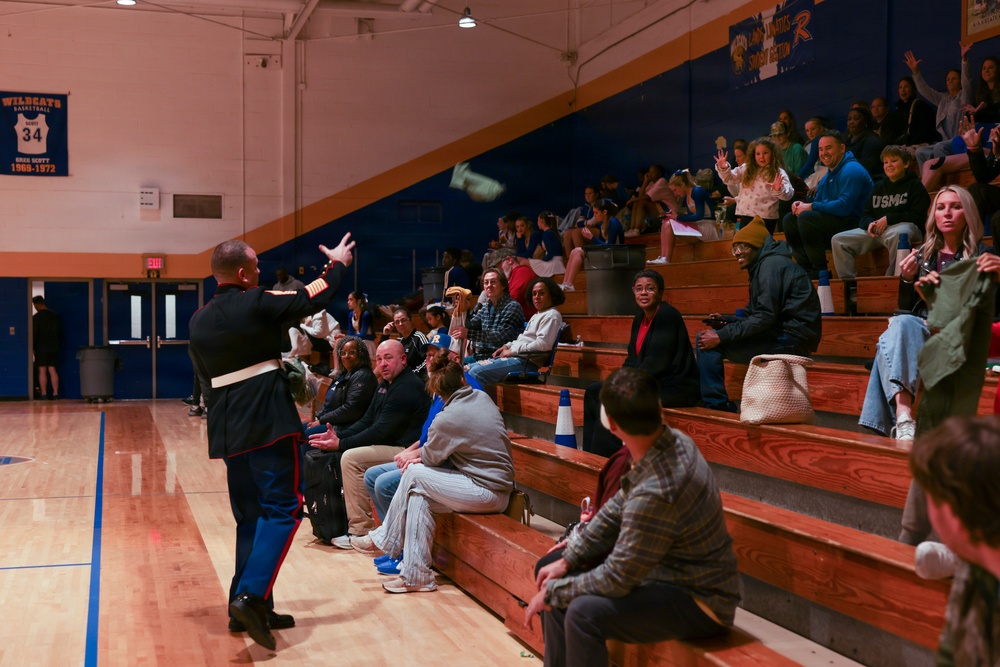 VMM-261 Adopts Richlands High School