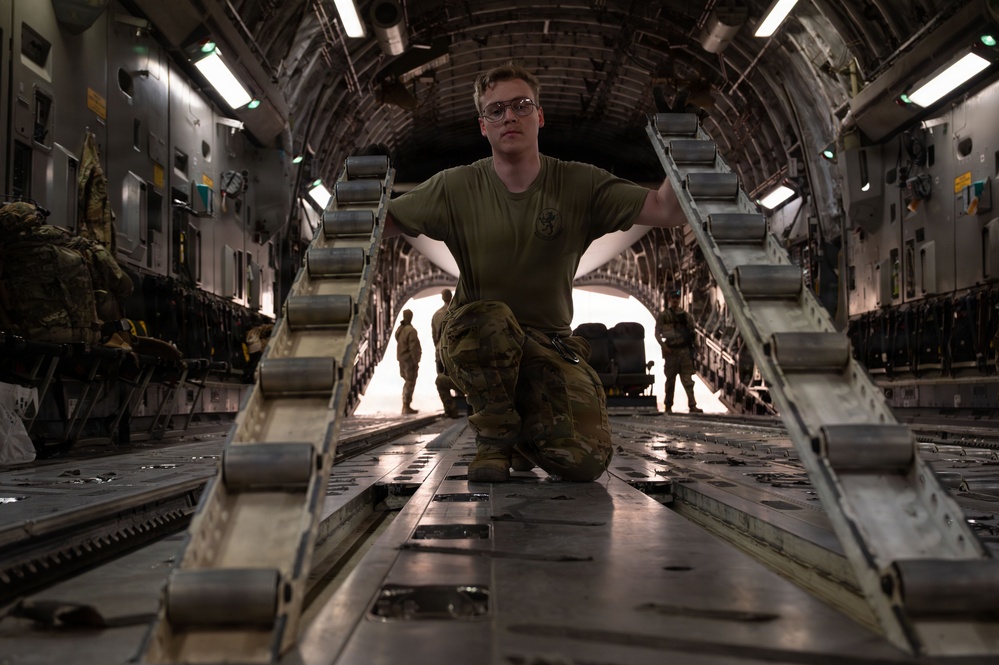 16th EAS transports cargo across CENTCOM AOR