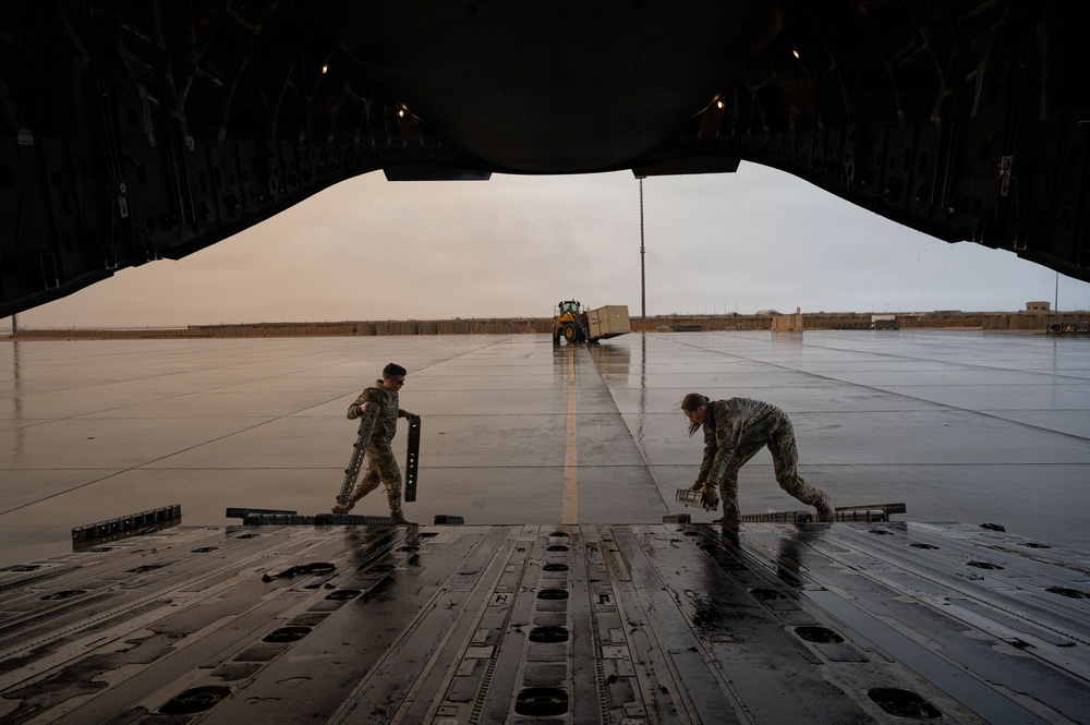 16th EAS transports cargo across CENTCOM AOR