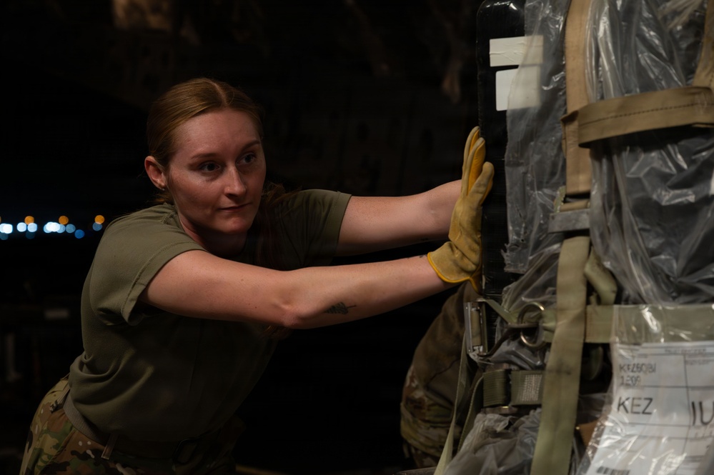 16th EAS transports cargo across CENTCOM AOR