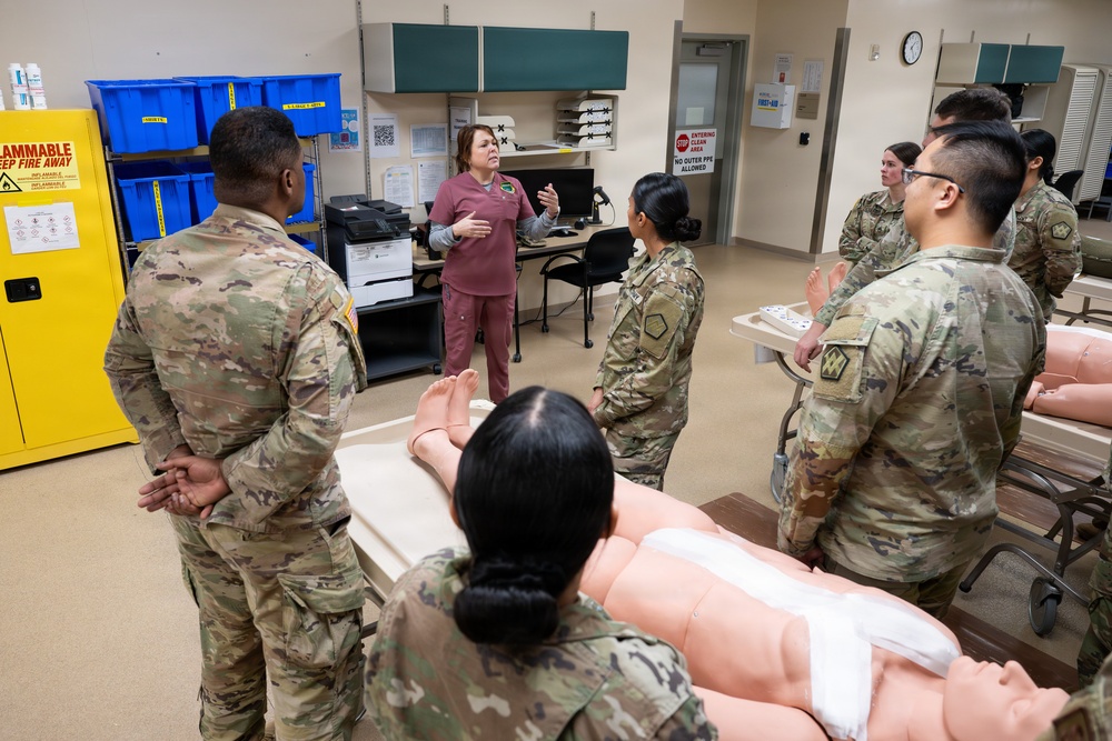 Army Reserve Soldiers Participate in Unlicensed Support Technician Training at Dover AFB