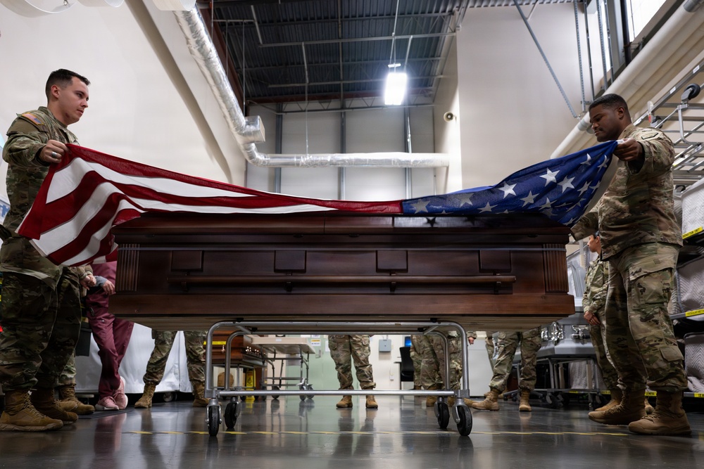 Army Reserve Soldiers Participate in Unlicensed Support Technician Training at Dover AFB