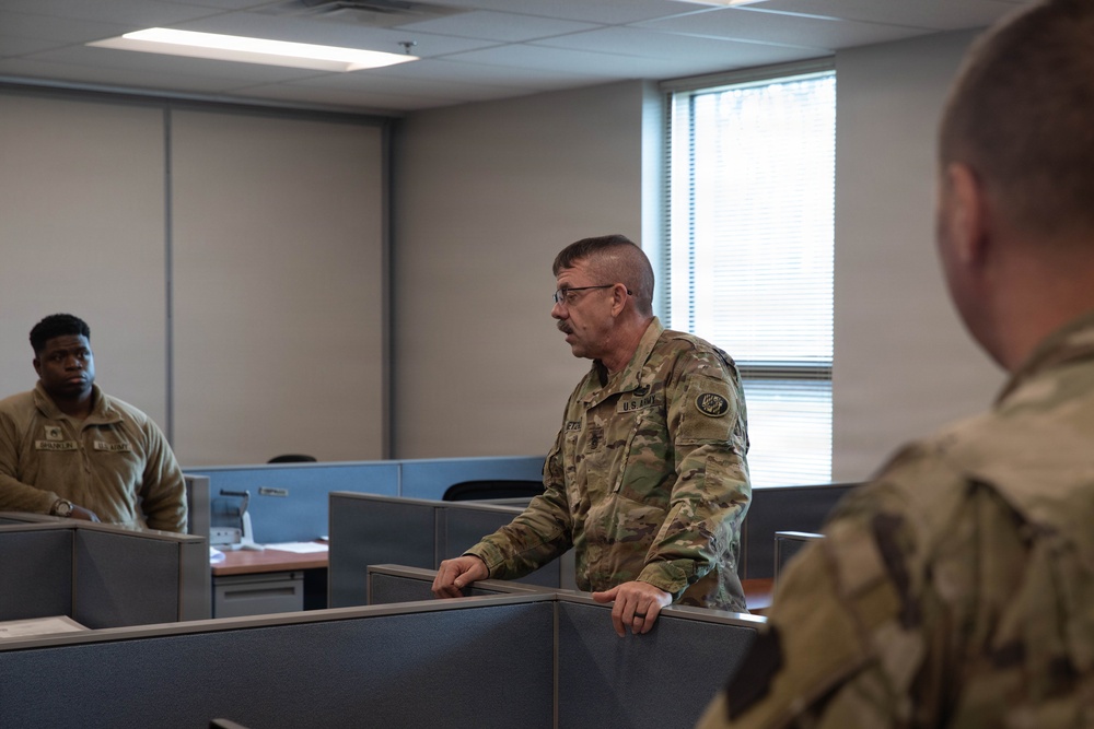 Maryland Army National Guard Command Sgt. Maj. Patrick Metzger Briefs 1-175th Infantry Regiment During Operation Blur