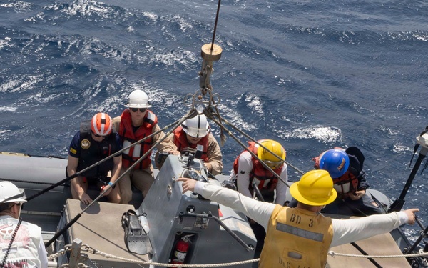 USS Michael Murphy conducts routine operations