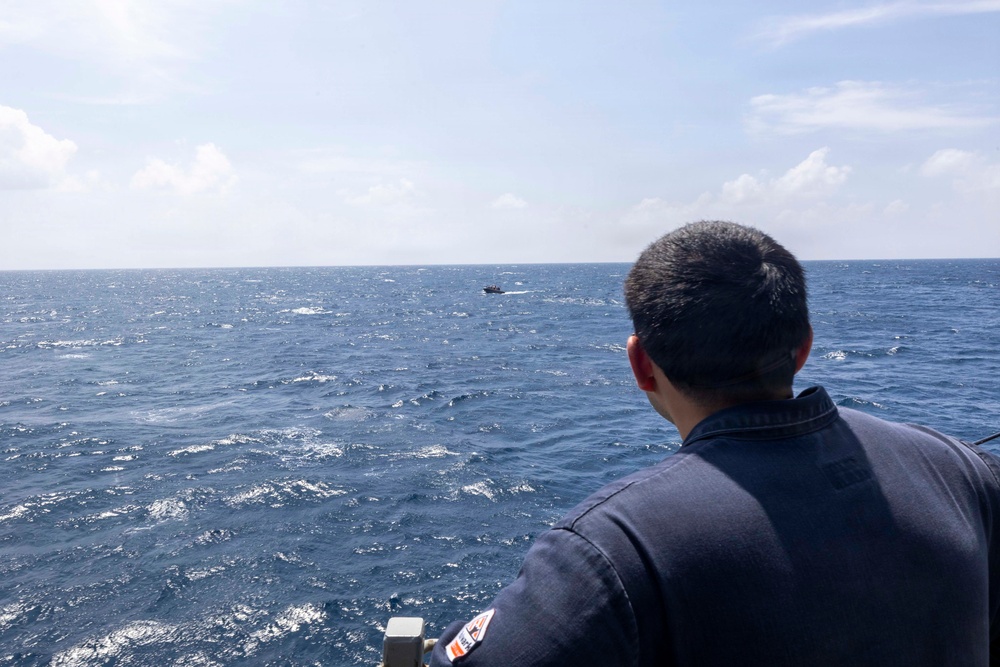 USS Michael Murphy conducts routine operations