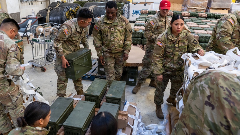 Soldiers Build CDS Bundles for Air Delivery