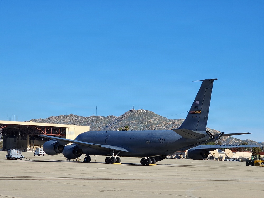 KC-135